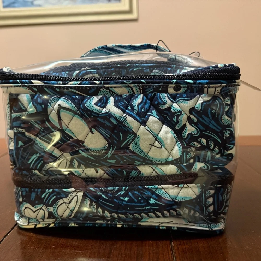 Vera Bradley 4 piece Travel Cosmetic Bag Set - Ocean Print (NWT) - Picture 2 of 6